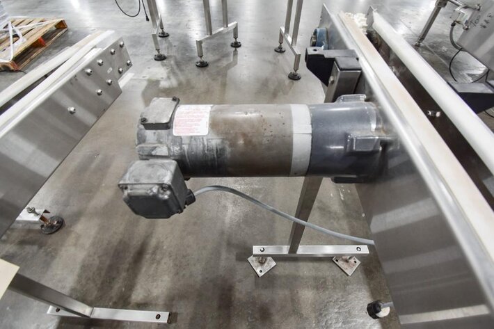 Image for ***SOLD*** MJK1188 Conveyor 8'6'' x 4'' with Variable Speed Control