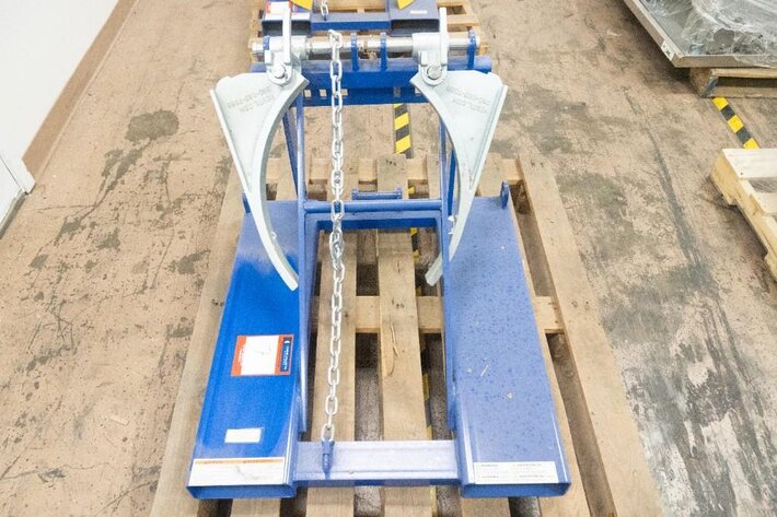 Image for MJK1206 Vestill Fork Mounted Poly Drum Handler