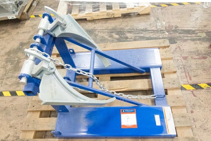 Image for MJK1206 Vestill Fork Mounted Poly Drum Handler