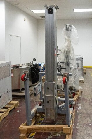 Image for MJK1208 Genie Super Lift Contractor