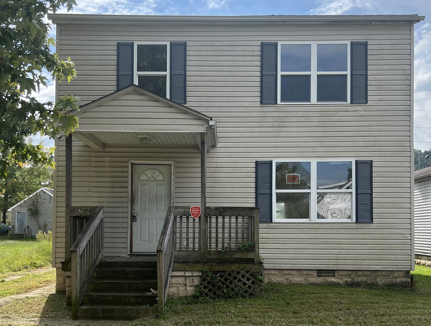3 Bedroom on a Large Lot Selling to the Highest Bidder