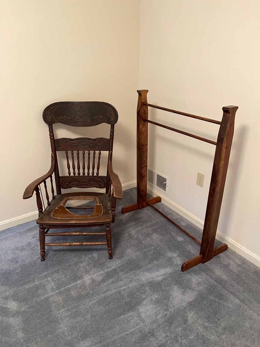 Leather Bottom Chair 