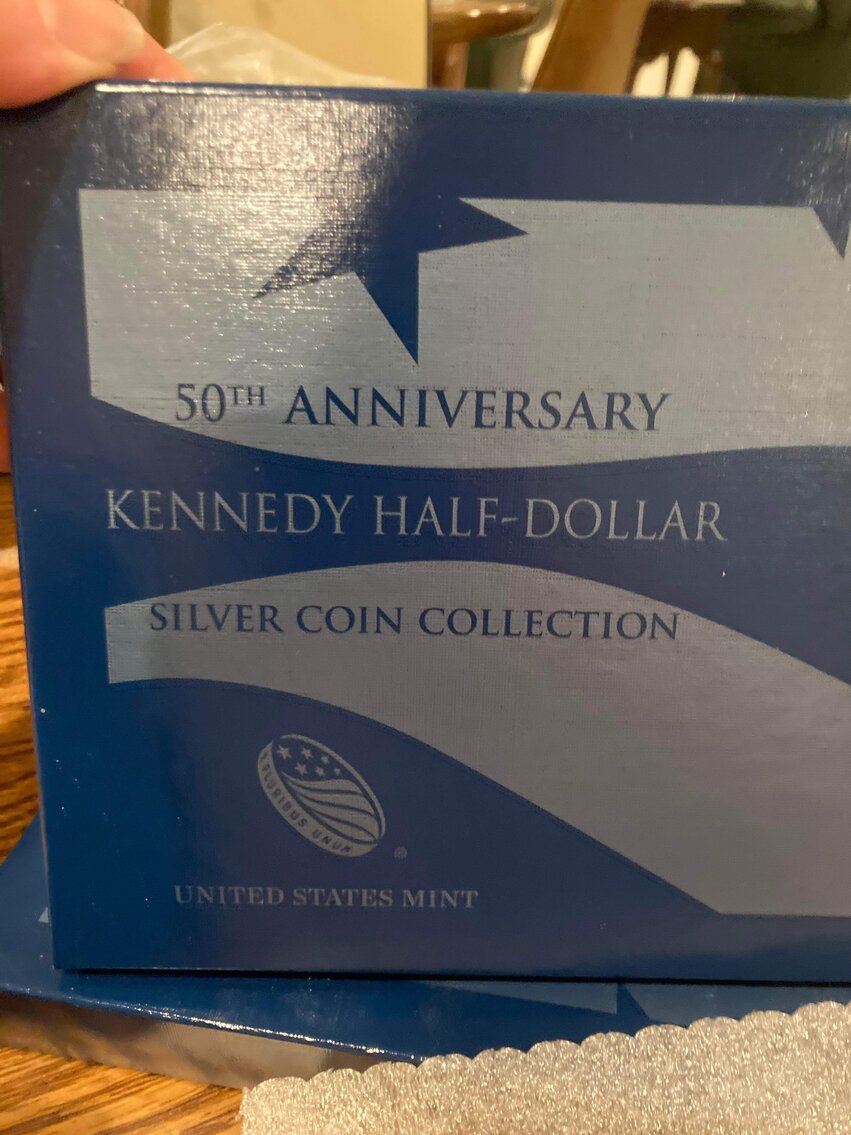 Image for HUGE 2-RING COLLECTOR'S ESTATE AUCTION