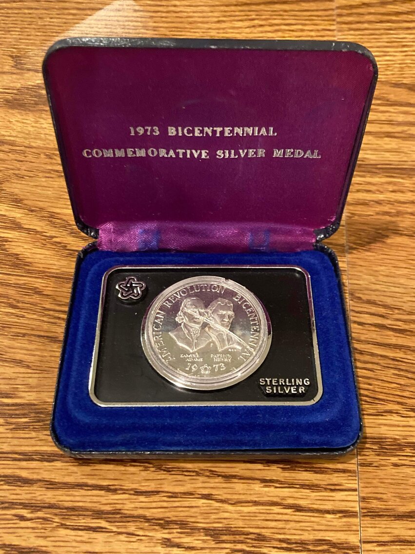 Image for HUGE 2-RING COLLECTOR'S ESTATE AUCTION