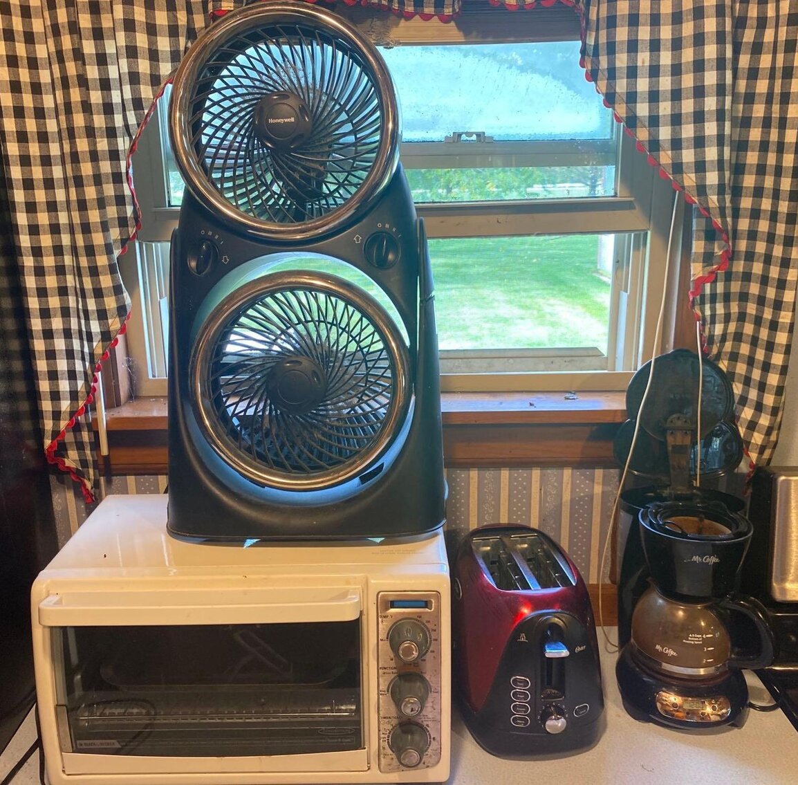 Image for 2010 Rockwood Trailer, Commercial Band Equipment, Power / Hand Tools, Wood, Furniture, Decor (Cty Rd P)