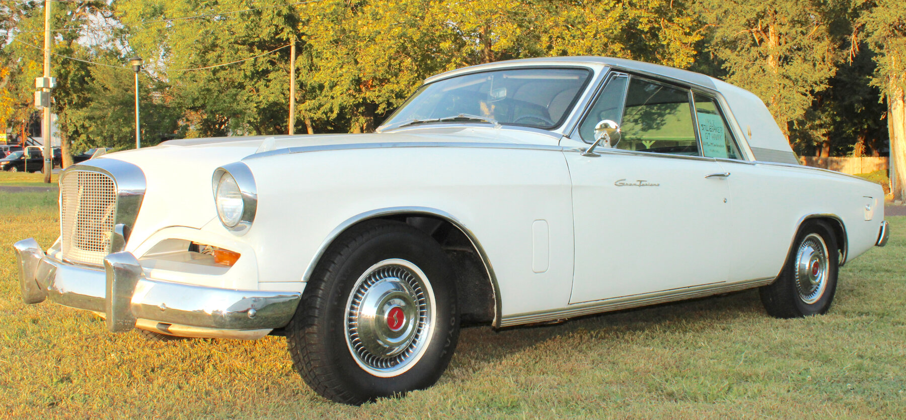 Image for LIVING ESTATE AUCTION