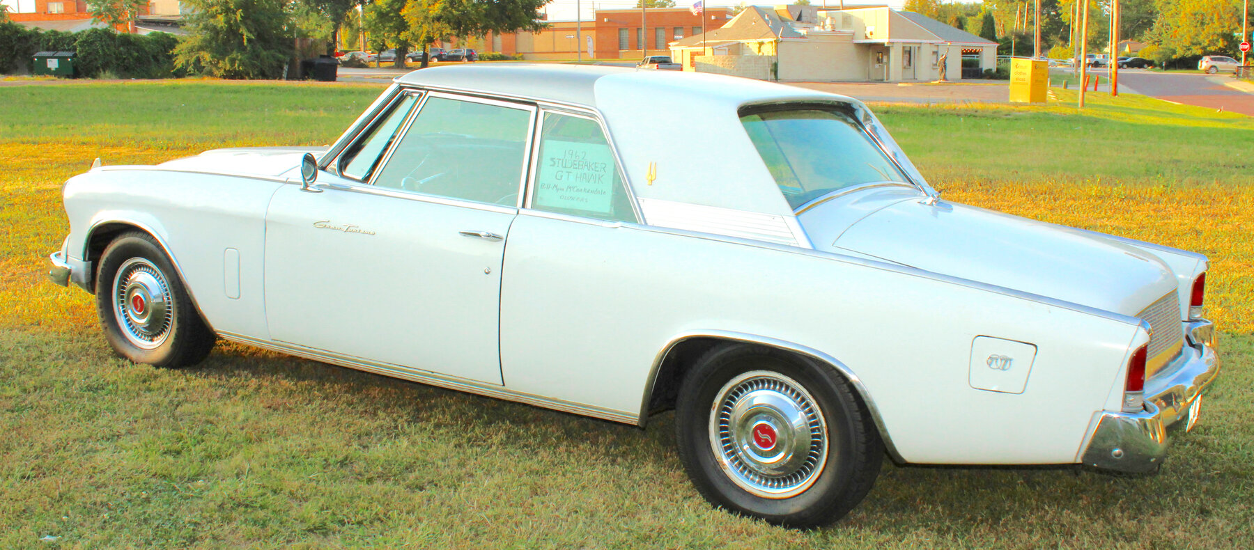 Image for LIVING ESTATE AUCTION