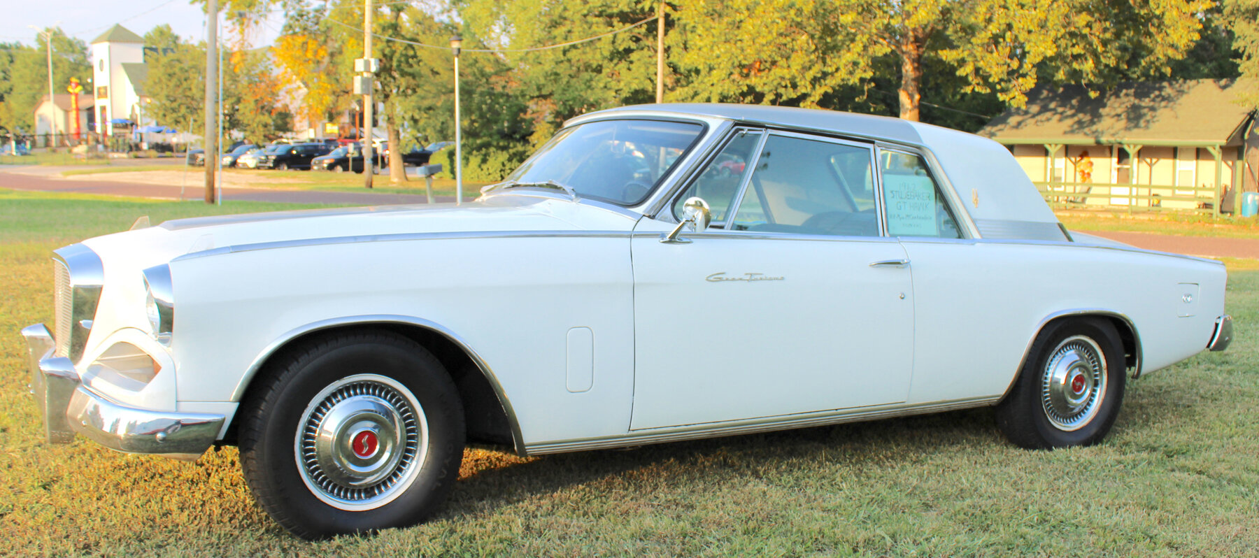 Image for LIVING ESTATE AUCTION