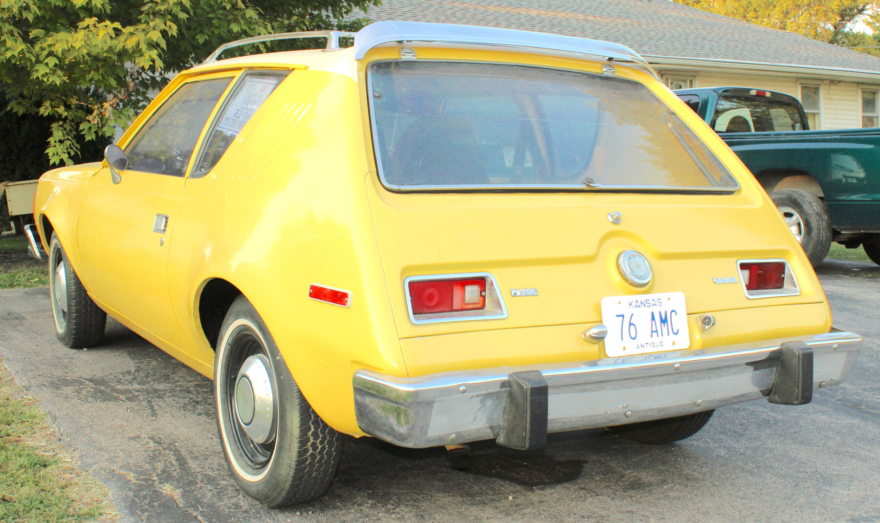 Image for LIVING ESTATE AUCTION