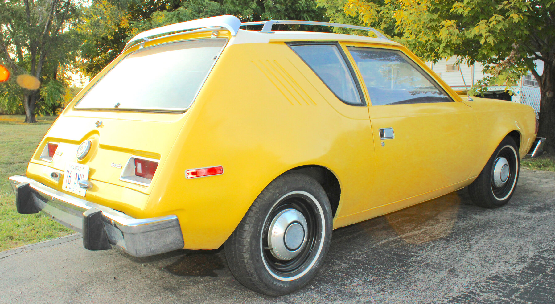 Image for LIVING ESTATE AUCTION