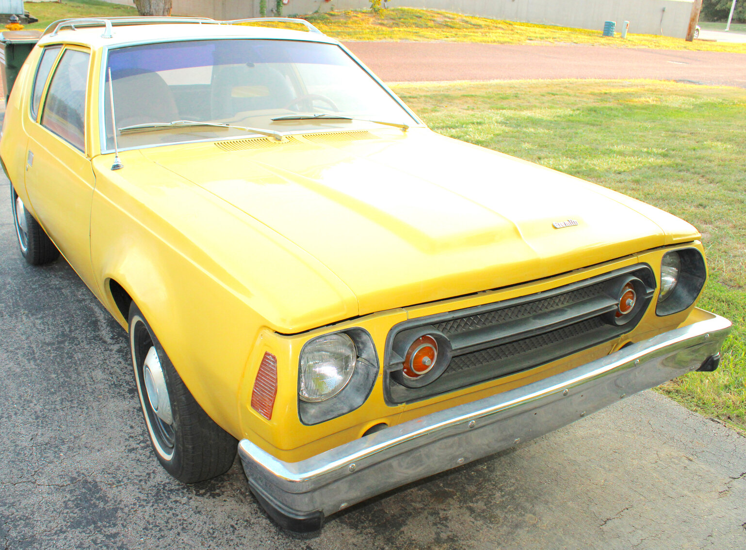 Image for LIVING ESTATE AUCTION