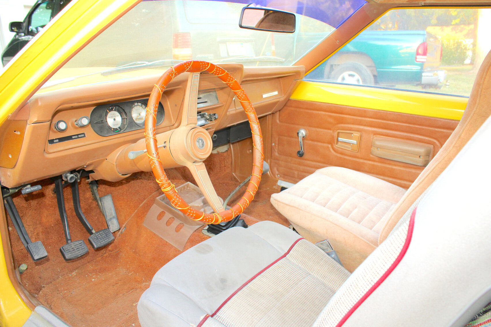 Image for LIVING ESTATE AUCTION