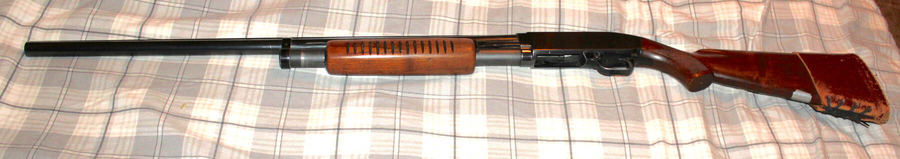 Image for LIVING ESTATE AUCTION