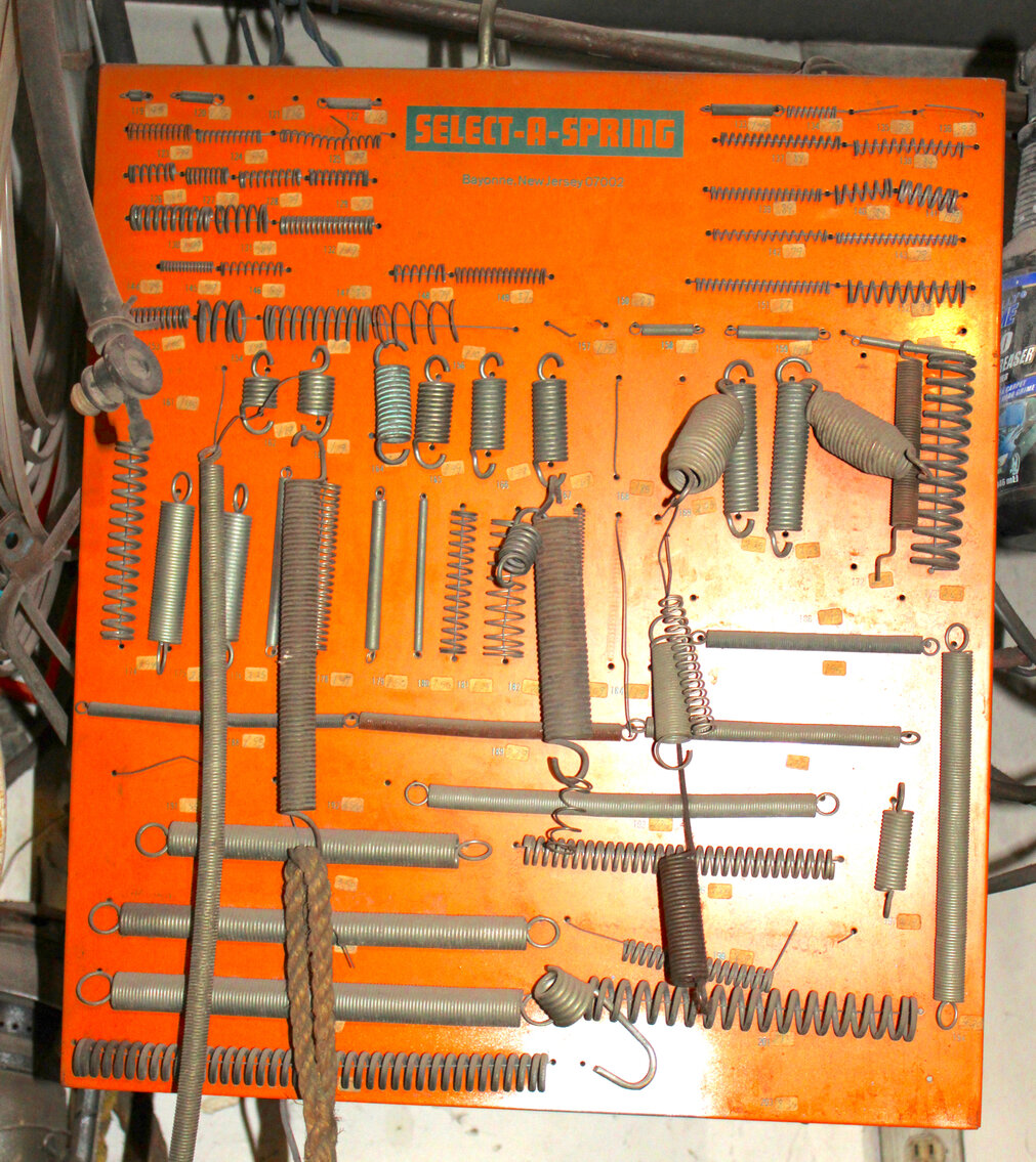 Image for LIVING ESTATE AUCTION