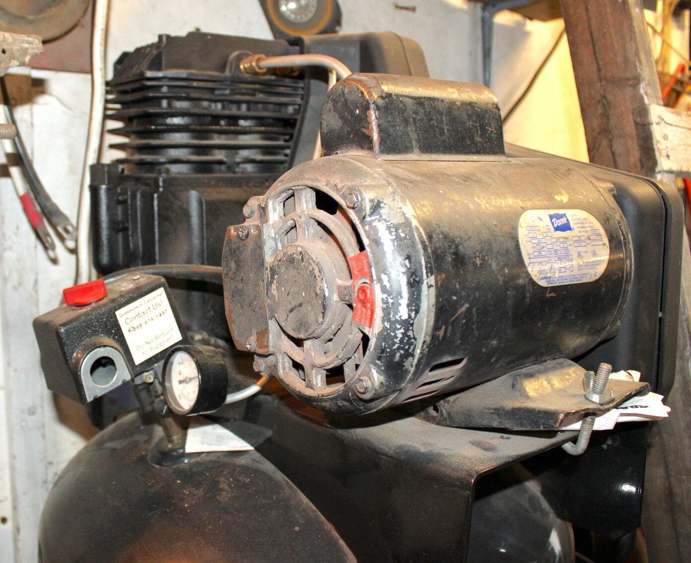 Image for LIVING ESTATE AUCTION