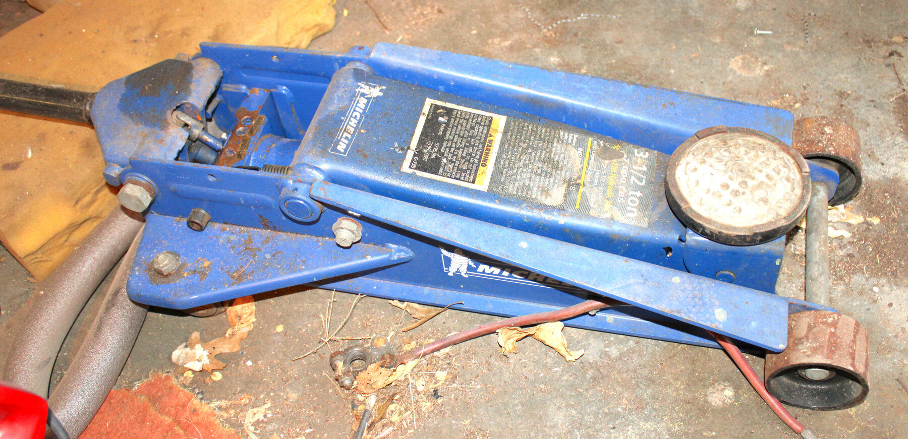 Image for LIVING ESTATE AUCTION