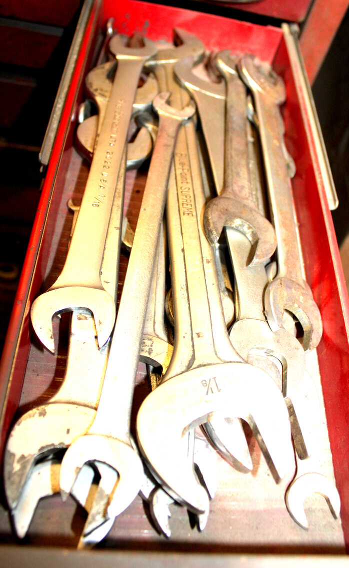 Image for LIVING ESTATE AUCTION