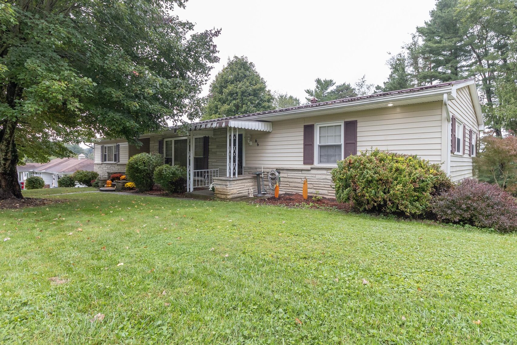Move-in Ready 4 Bedroom in Whitehall
