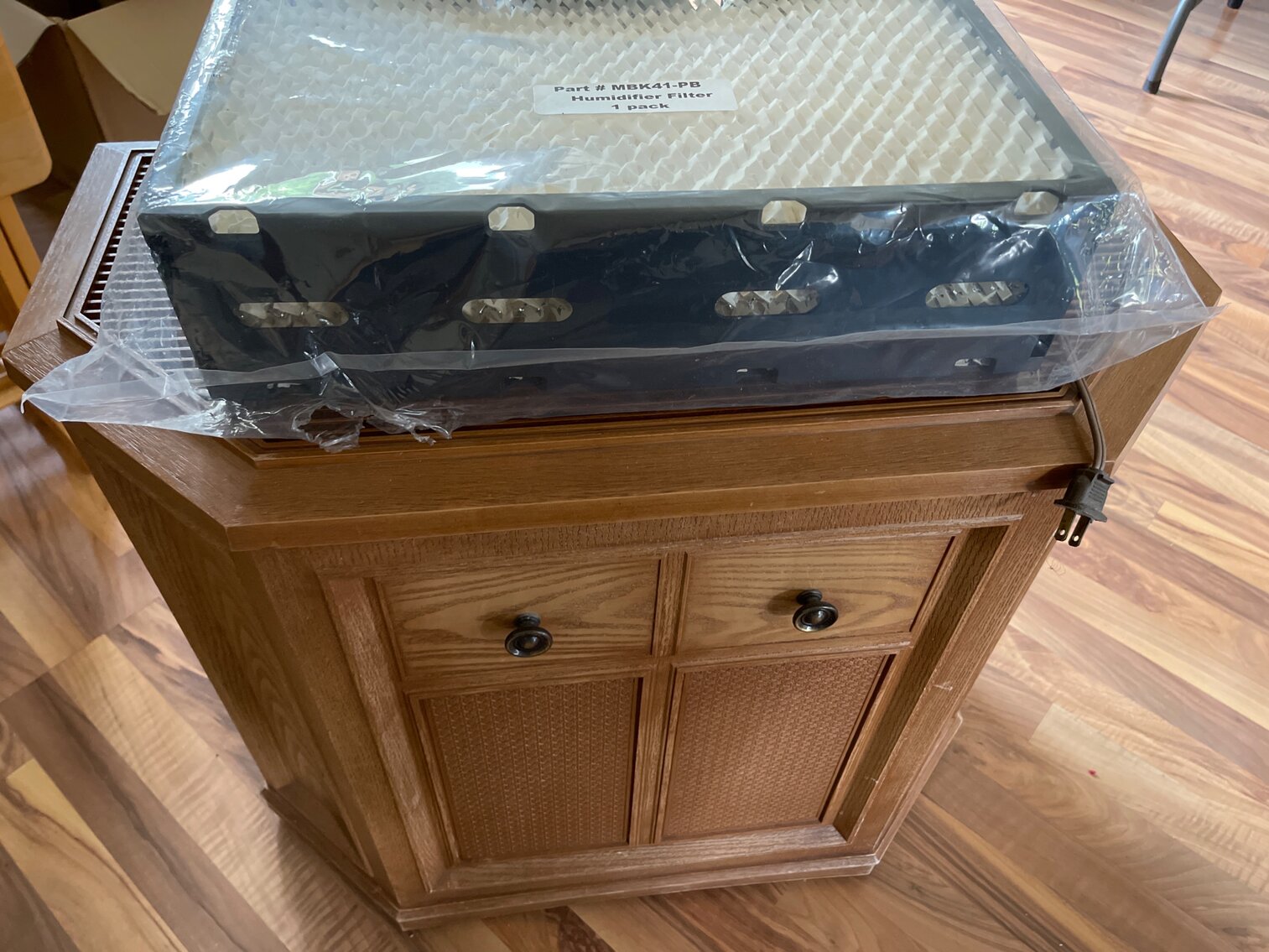 Humidifier with Spare Filter-Untested