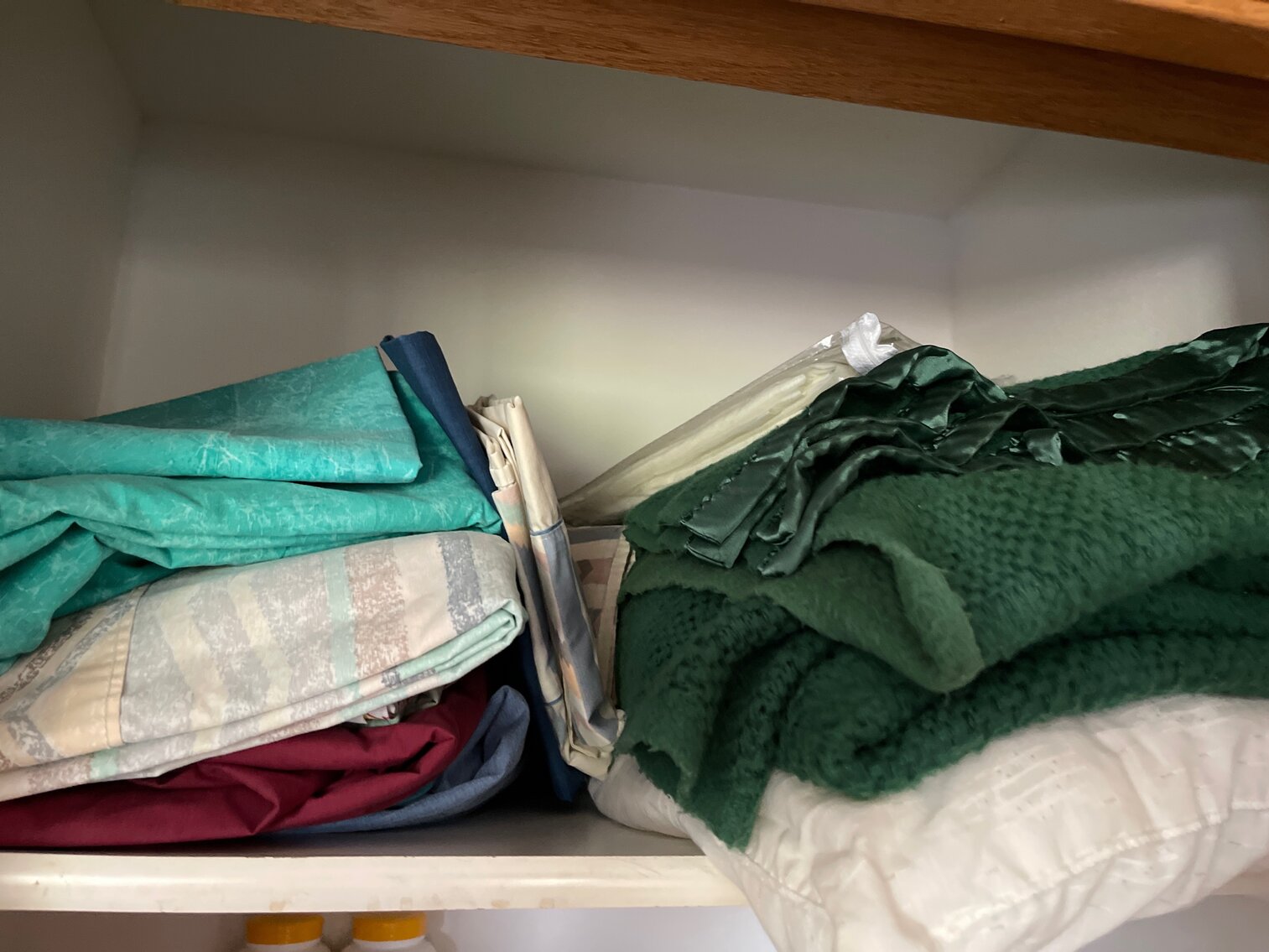 Full and Twin Sheets, Blanket