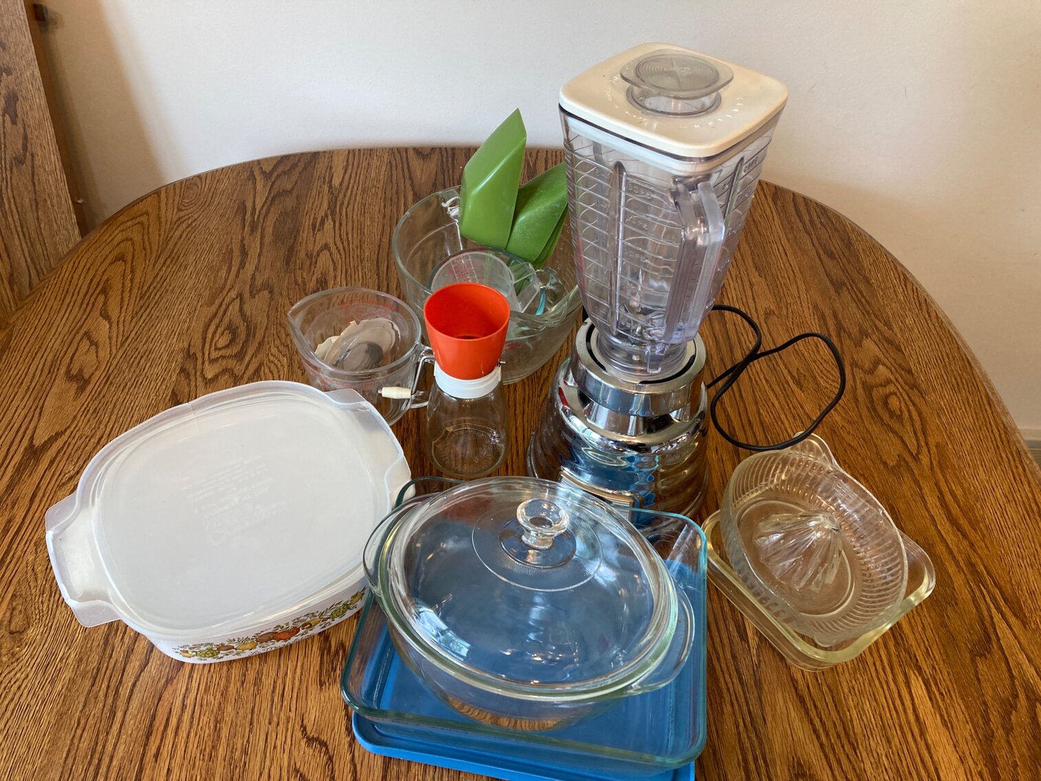 Blender and Glass Baking Dishes