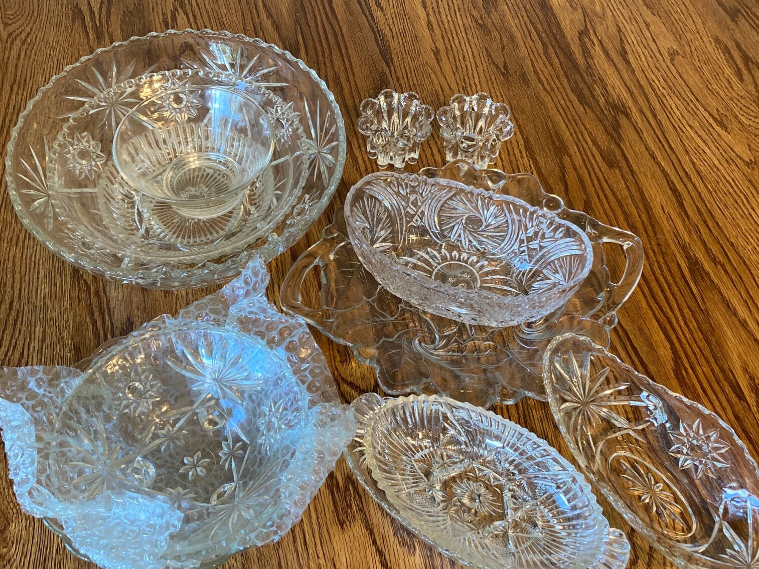 Glass Serving Bowls in Tote