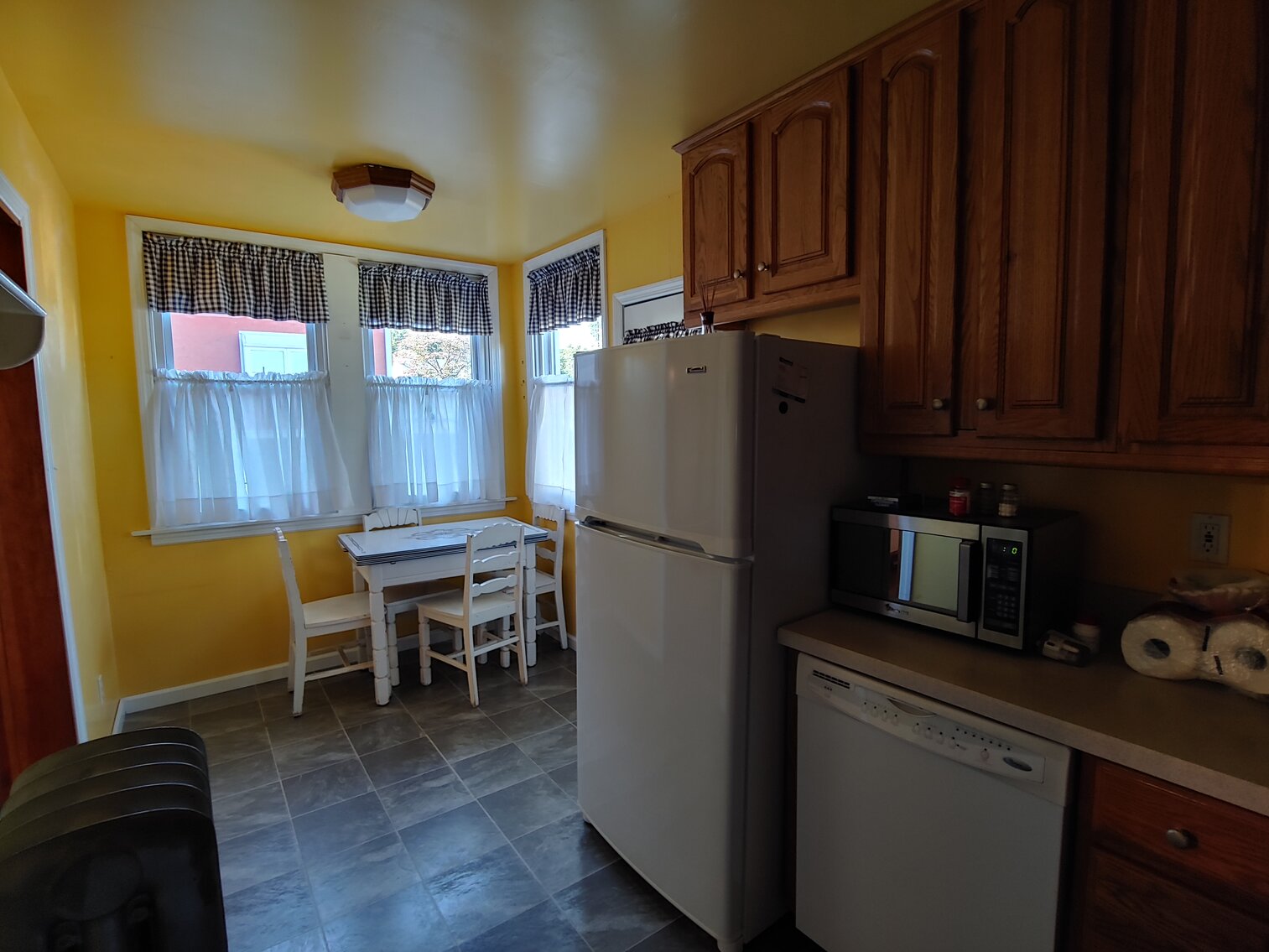 Image for CLEAN 3 BR HOME W/ LARGE DET 2-CAR GARAGE W/ LIGHTING & ELECTRIC