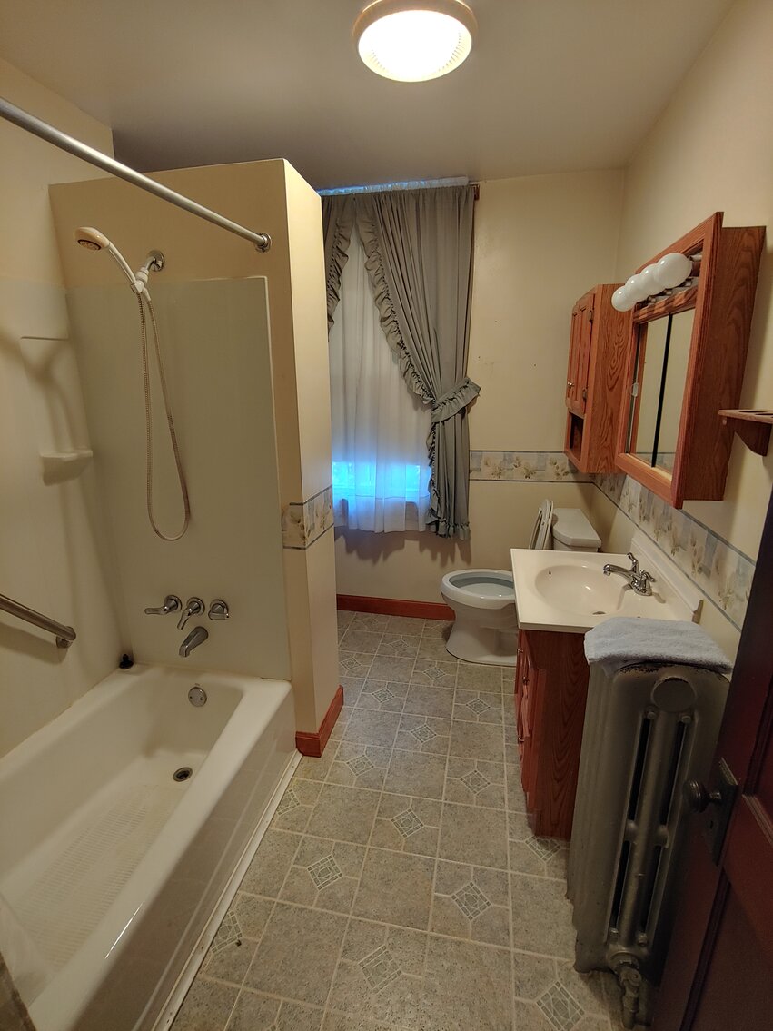 Image for CLEAN 3 BR HOME W/ LARGE DET 2-CAR GARAGE W/ LIGHTING & ELECTRIC