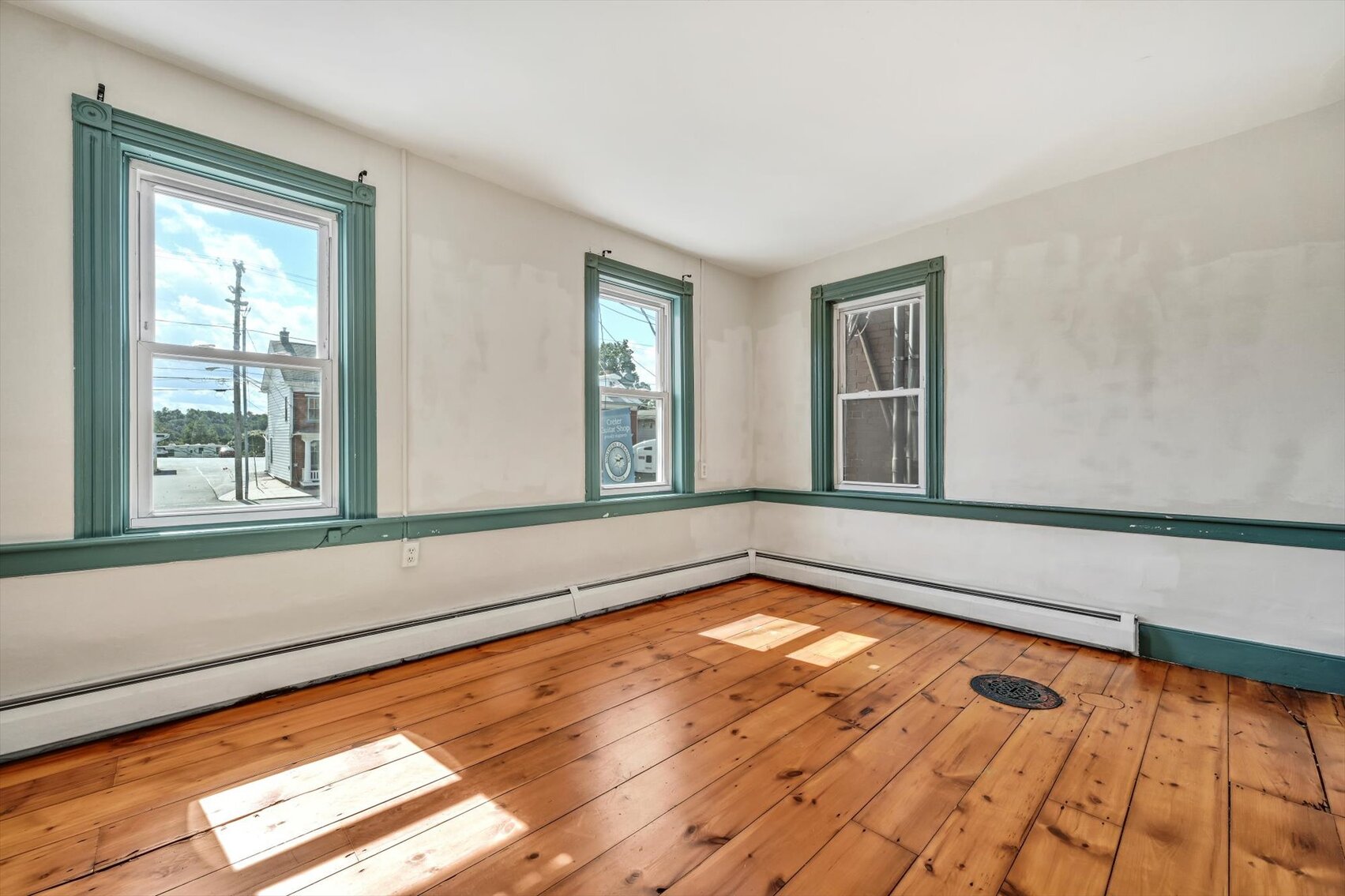 Image for 15 West Market Street - Jonestown, PA