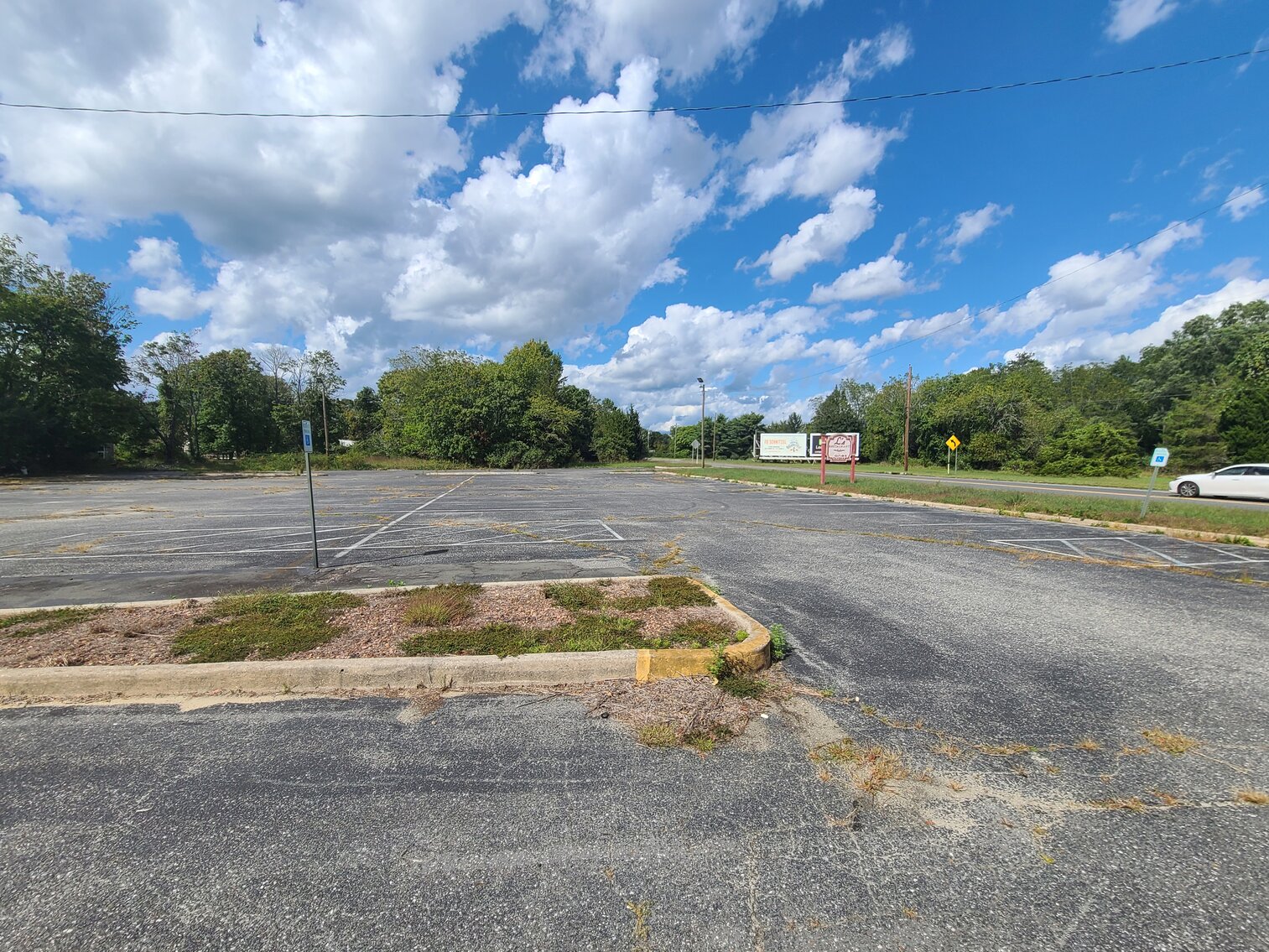 Image for Seller Ordered Online Auction - Former 7,658 +/- SF Restaurant/Tavern on 1.32 +/- Acres in Corbin City, Atlantic County