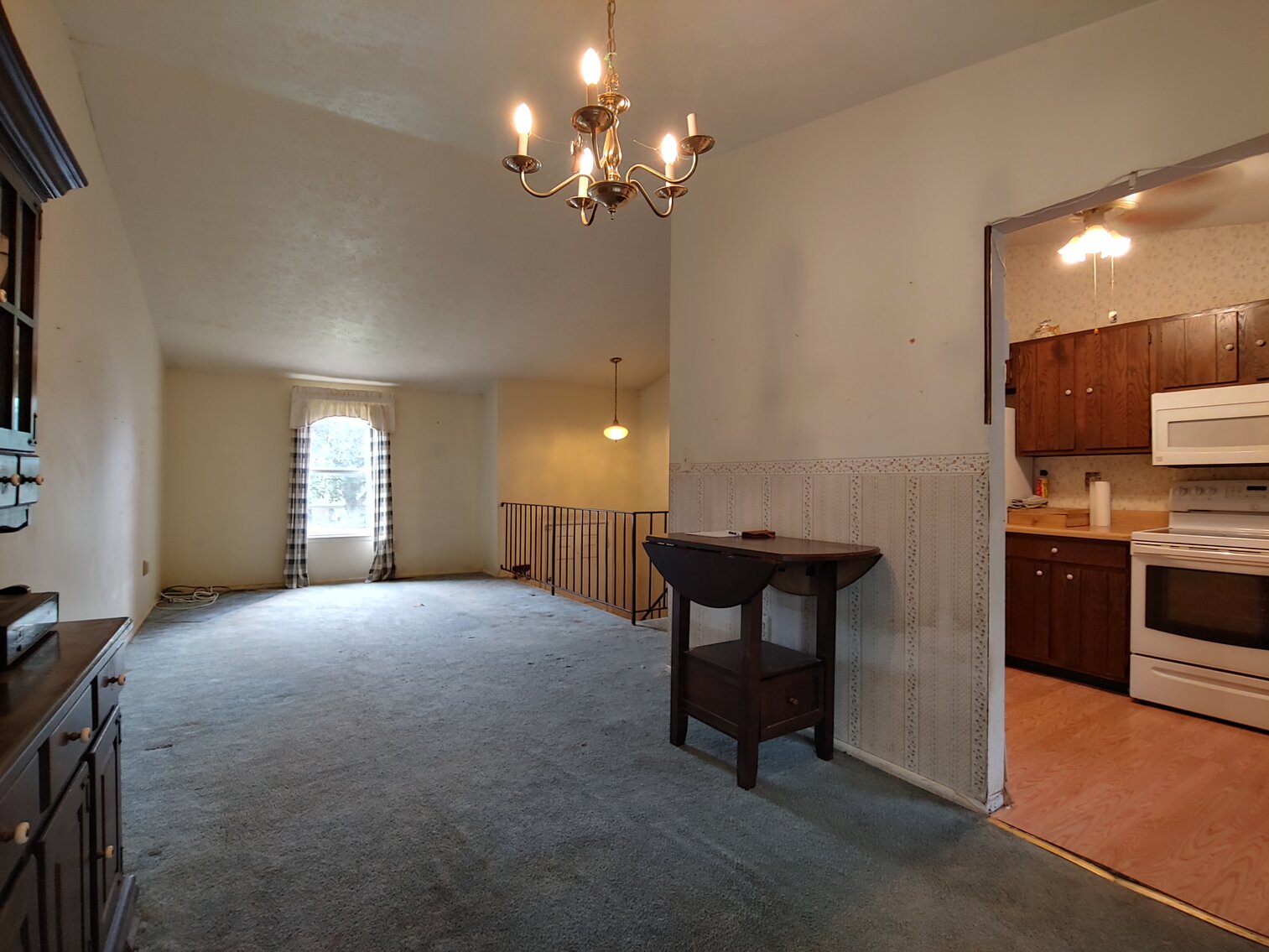 Image for 4 BR, 2 BA VINYL-SIDED SPLIT-LEVEL HOME