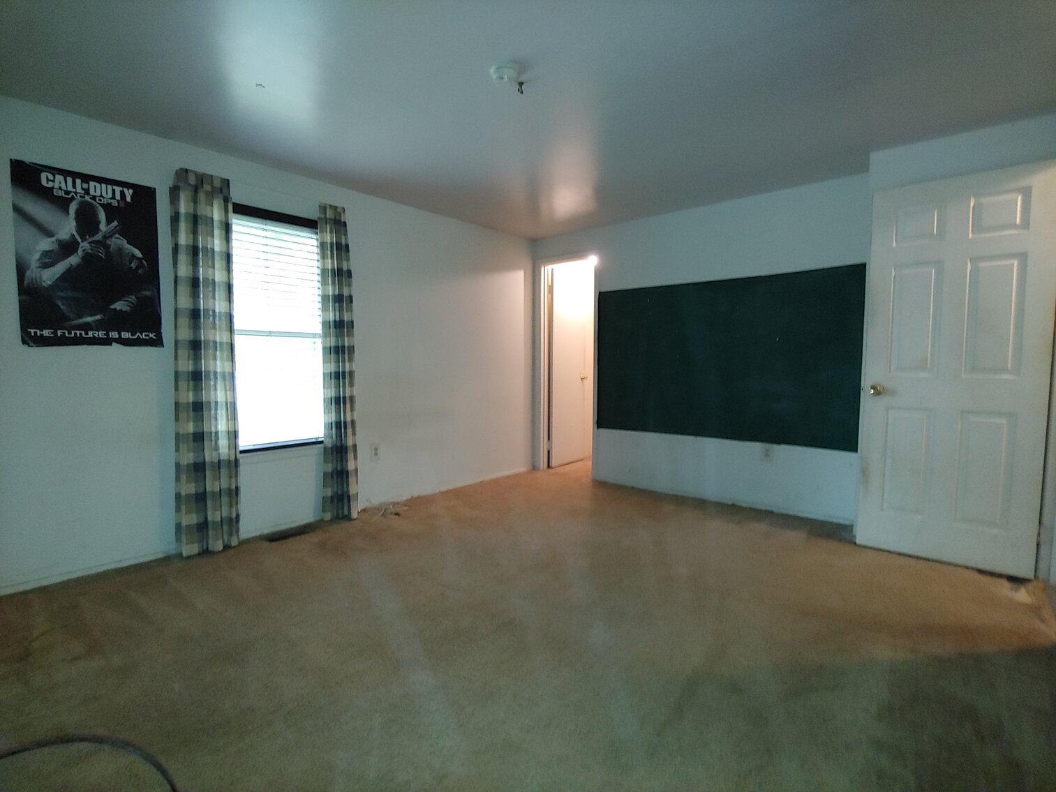 Image for 4 BR, 2 BA VINYL-SIDED SPLIT-LEVEL HOME