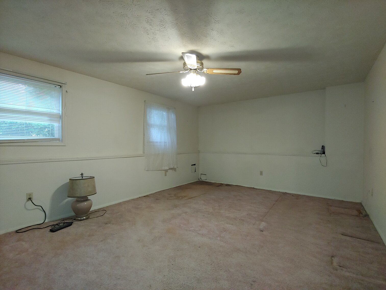 Image for 4 BR, 2 BA VINYL-SIDED SPLIT-LEVEL HOME