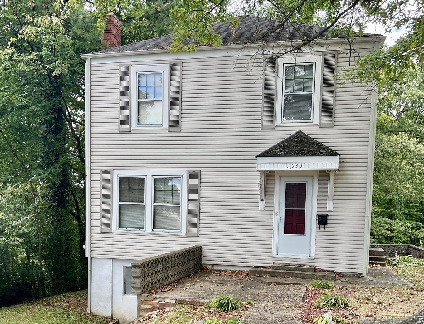 Clean 3 Bedroom Home in Nice Neighborhood