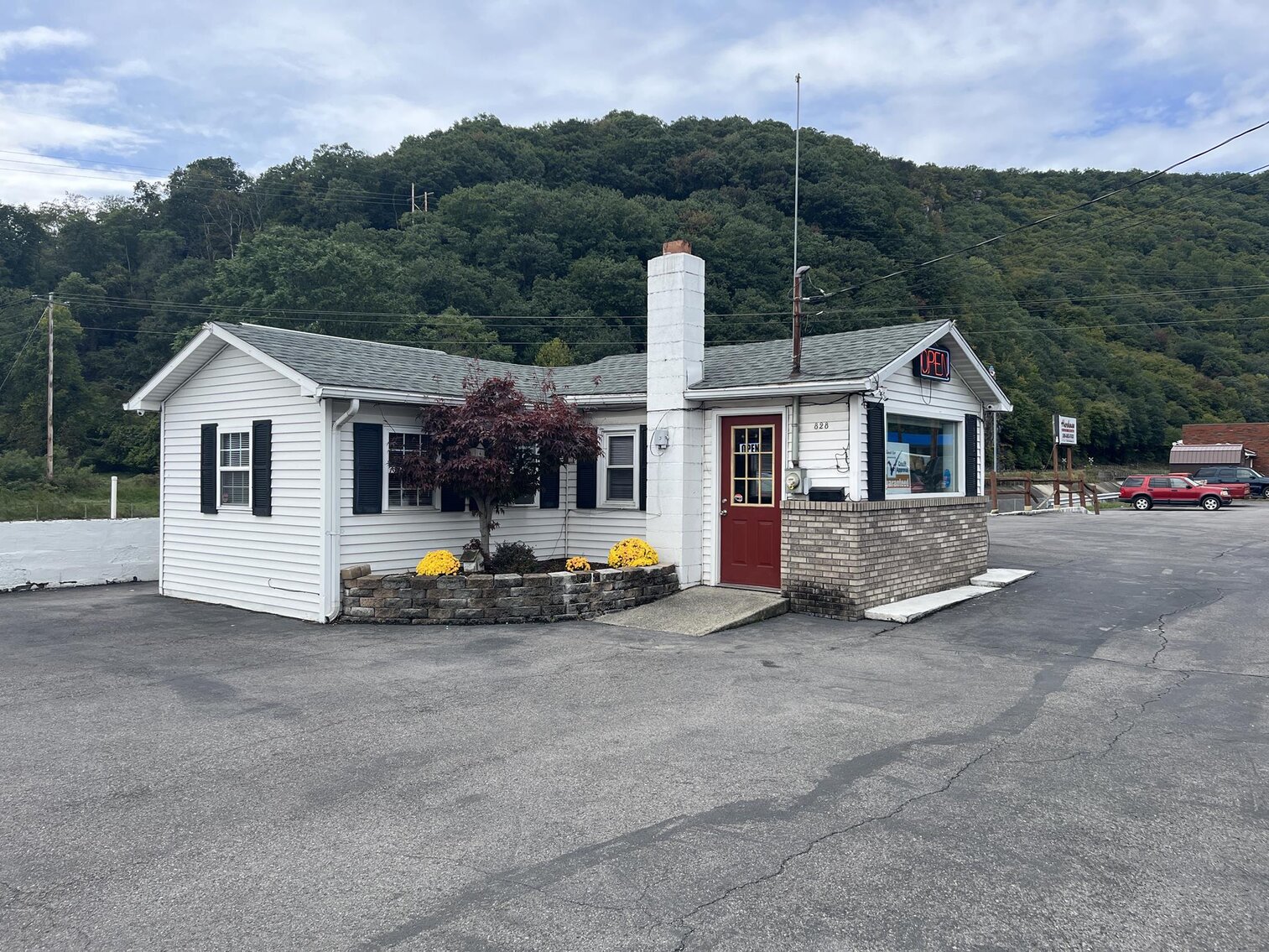 Image for SOLD $143,000 - Commercial Lot with Office Building in Cumberland