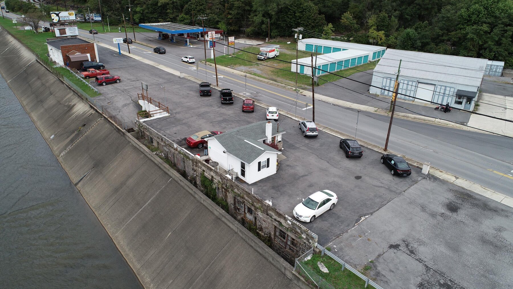 Image for SOLD $143,000 - Commercial Lot with Office Building in Cumberland