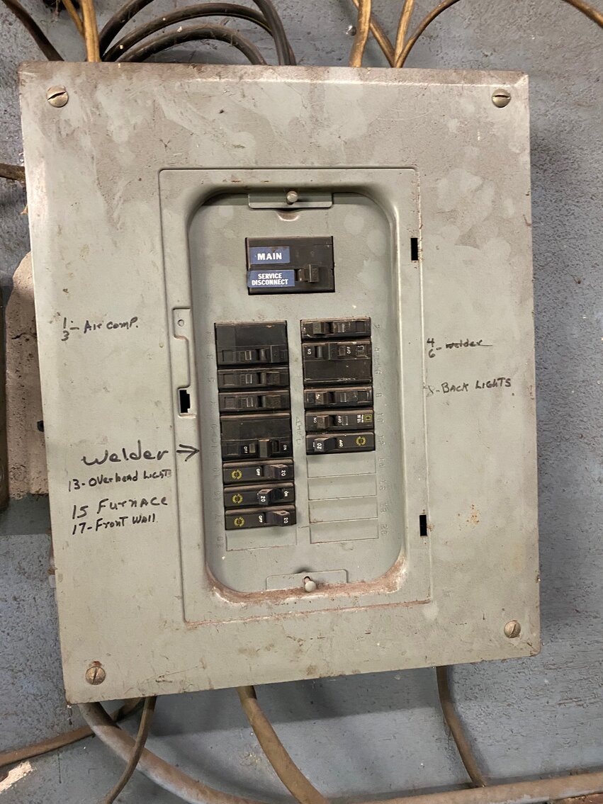 Image for ABSOLUTE RETIREMENT AUCTION - 619 FERRY STREET & 106 W. 7TH STREET METROPOLIS, IL