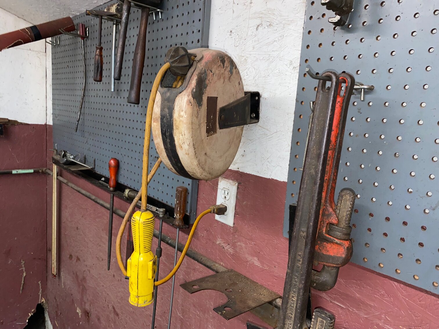 Image for ABSOLUTE RETIREMENT AUCTION - 619 FERRY STREET & 106 W. 7TH STREET METROPOLIS, IL