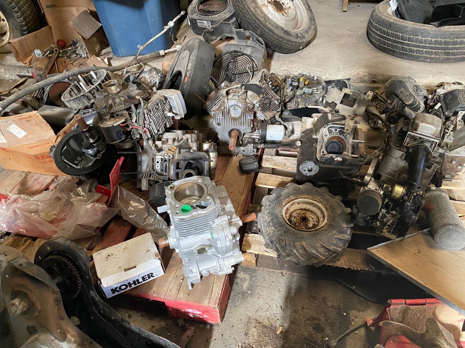 Image for ABSOLUTE RETIREMENT AUCTION - 619 FERRY STREET & 106 W. 7TH STREET METROPOLIS, IL