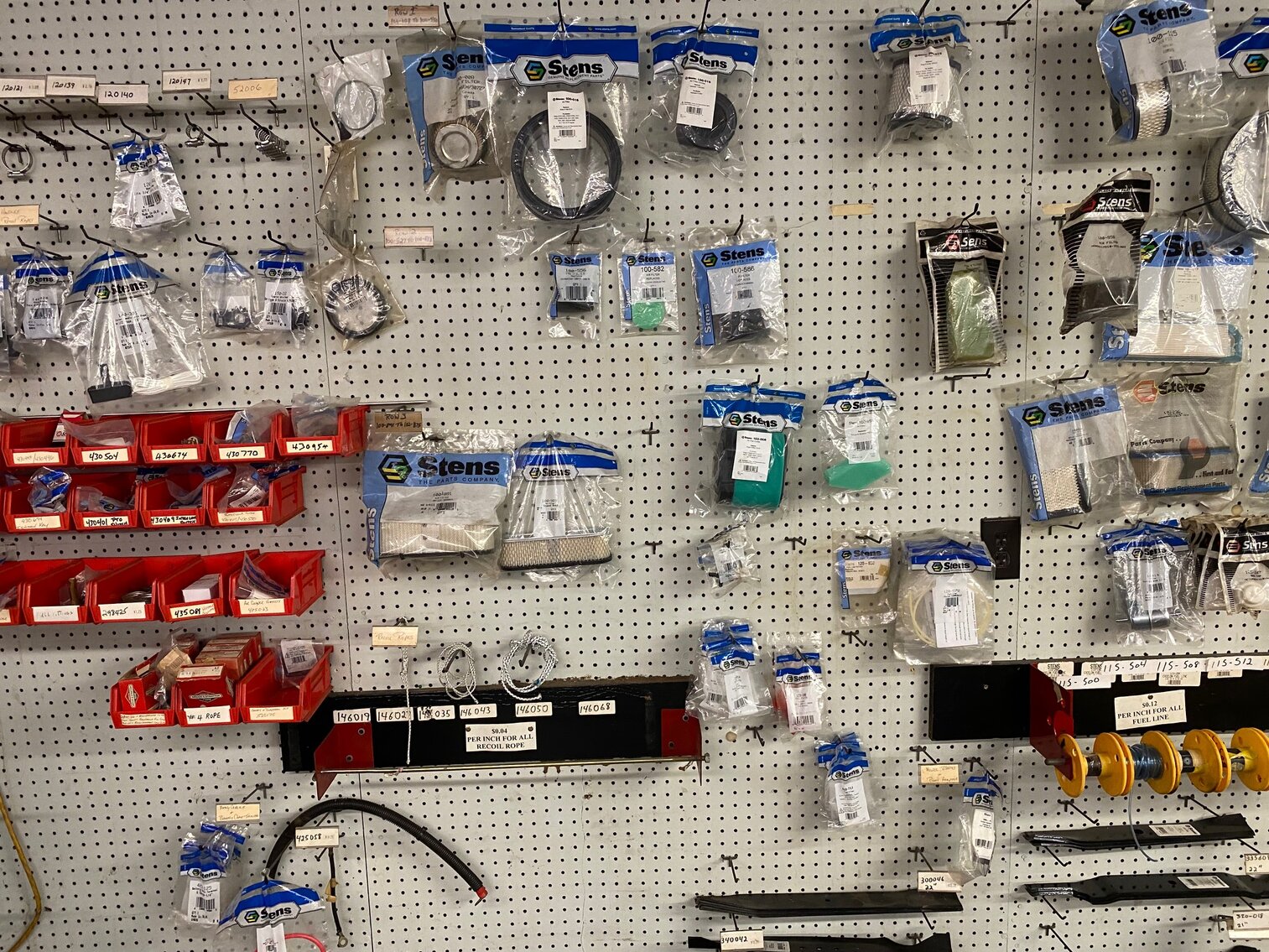 Image for ABSOLUTE RETIREMENT AUCTION - 619 FERRY STREET & 106 W. 7TH STREET METROPOLIS, IL