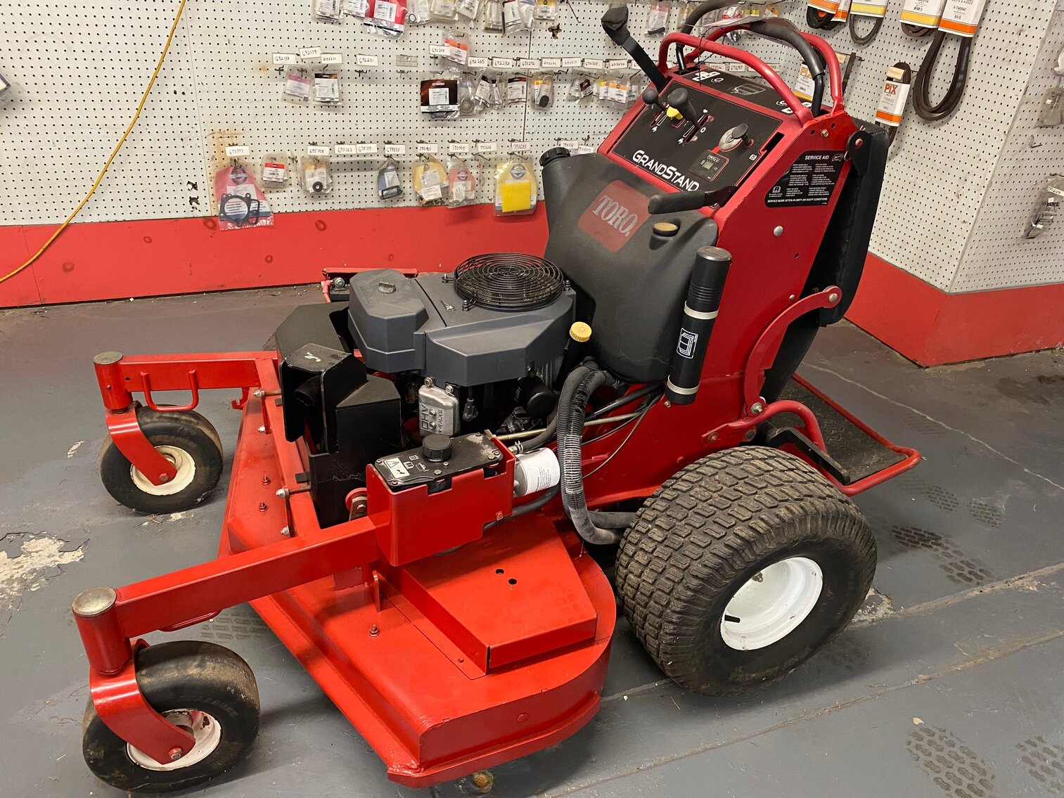 Image for ABSOLUTE RETIREMENT AUCTION - 619 FERRY STREET & 106 W. 7TH STREET METROPOLIS, IL