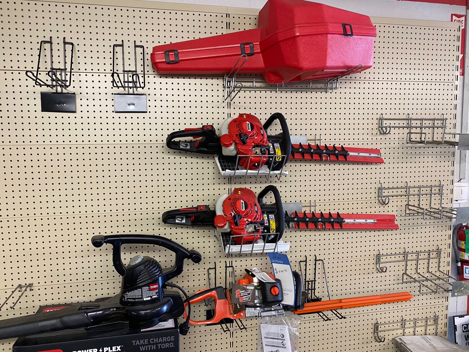 Image for ABSOLUTE RETIREMENT AUCTION - 619 FERRY STREET & 106 W. 7TH STREET METROPOLIS, IL