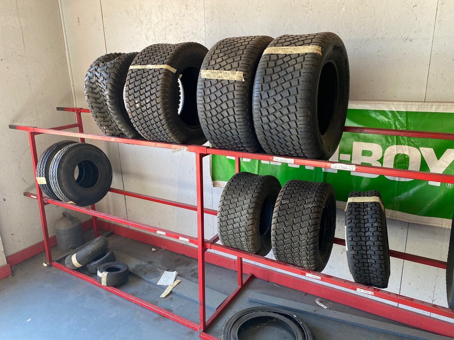 Image for ABSOLUTE RETIREMENT AUCTION - 619 FERRY STREET & 106 W. 7TH STREET METROPOLIS, IL