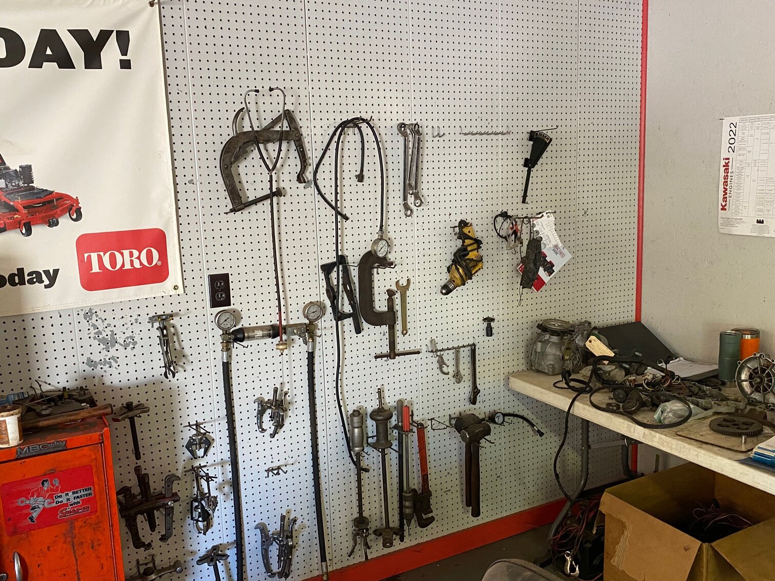 Image for ABSOLUTE RETIREMENT AUCTION - 619 FERRY STREET & 106 W. 7TH STREET METROPOLIS, IL