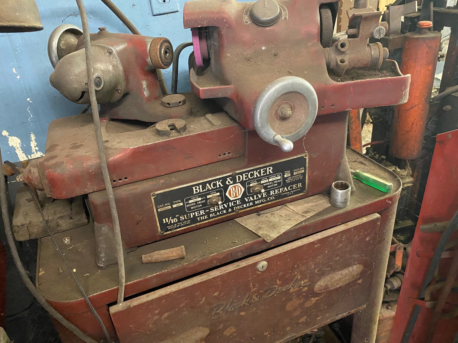 Image for ABSOLUTE RETIREMENT AUCTION - 619 FERRY STREET & 106 W. 7TH STREET METROPOLIS, IL