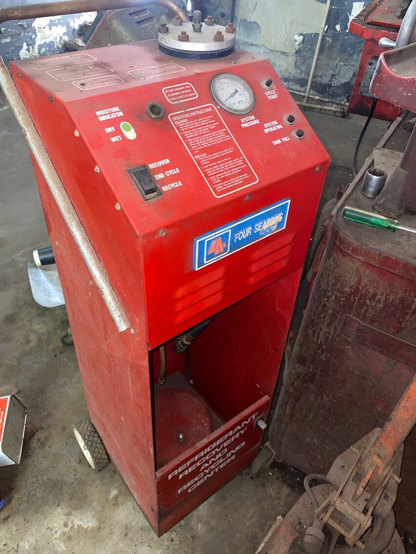 Image for ABSOLUTE RETIREMENT AUCTION - 619 FERRY STREET & 106 W. 7TH STREET METROPOLIS, IL