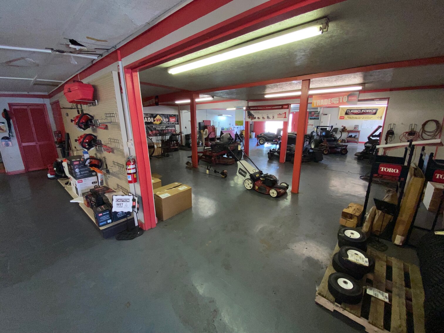 Image for ABSOLUTE RETIREMENT AUCTION - 619 FERRY STREET & 106 W. 7TH STREET METROPOLIS, IL