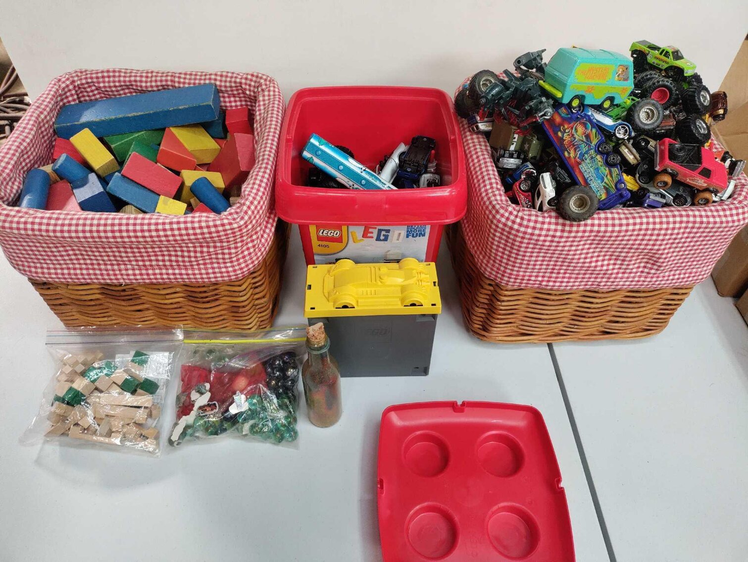 Image for Dodge Durango, Chevrolet Equinox, Back Hoe, ATV, Motorcycles, Tools, Wine, Furniture, Decor, Household (CR 1)