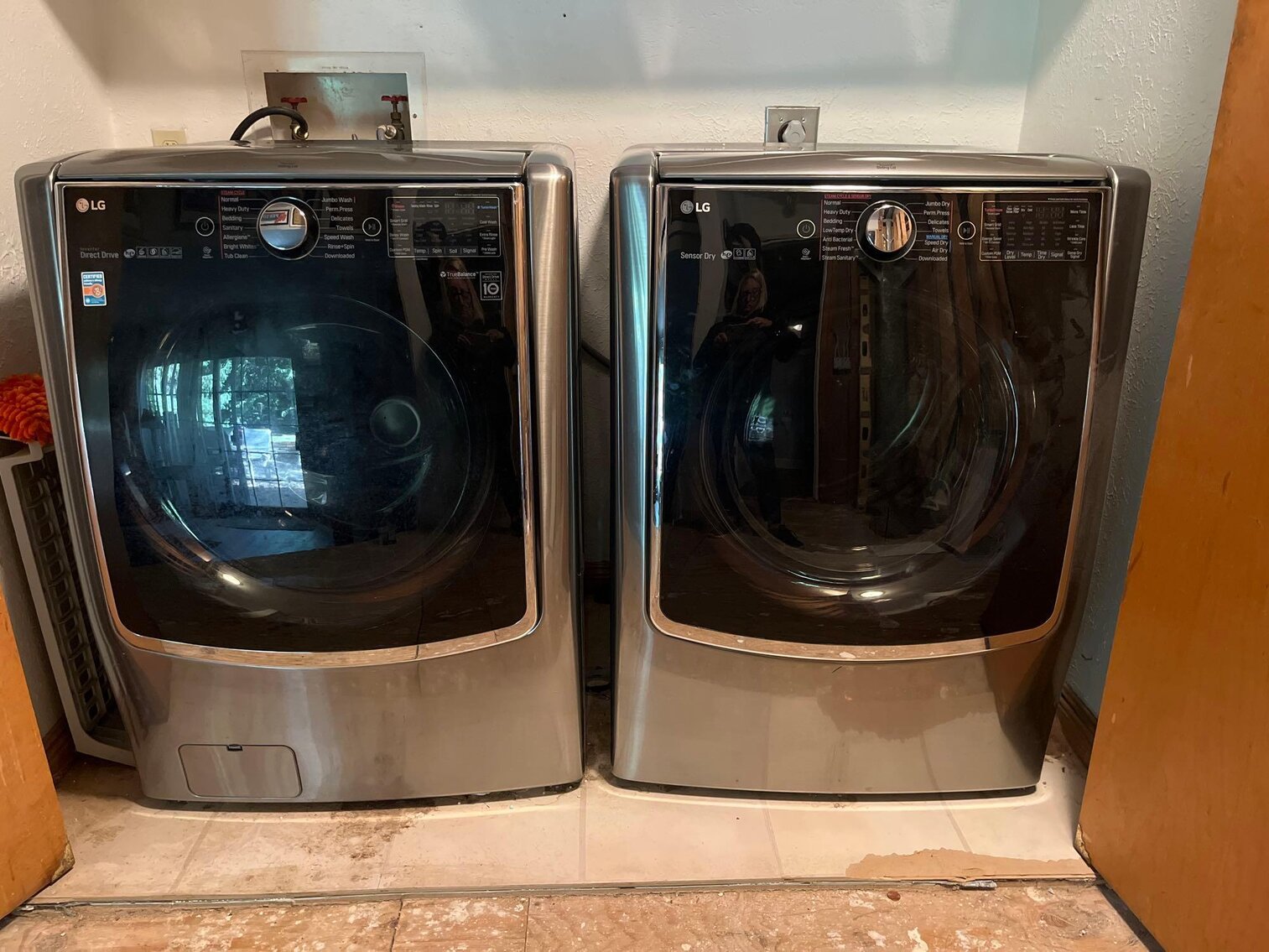 Image for Dodge Durango, Chevrolet Equinox, Back Hoe, ATV, Motorcycles, Tools, Wine, Furniture, Decor, Household (CR 1)