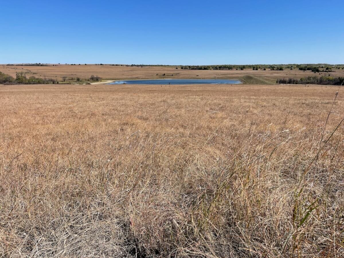 640+- Acres Chautauqua County, Kansas – Watershed Lake, Pasture, Rolling Hills, & Hunting photo 3